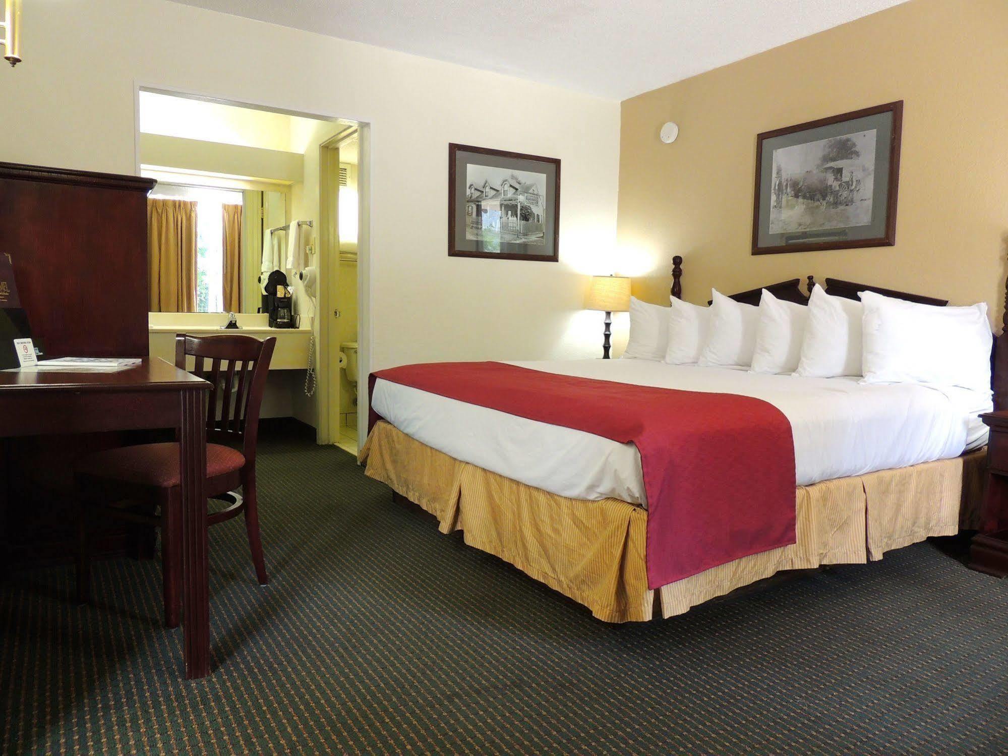Carmel And Hotel